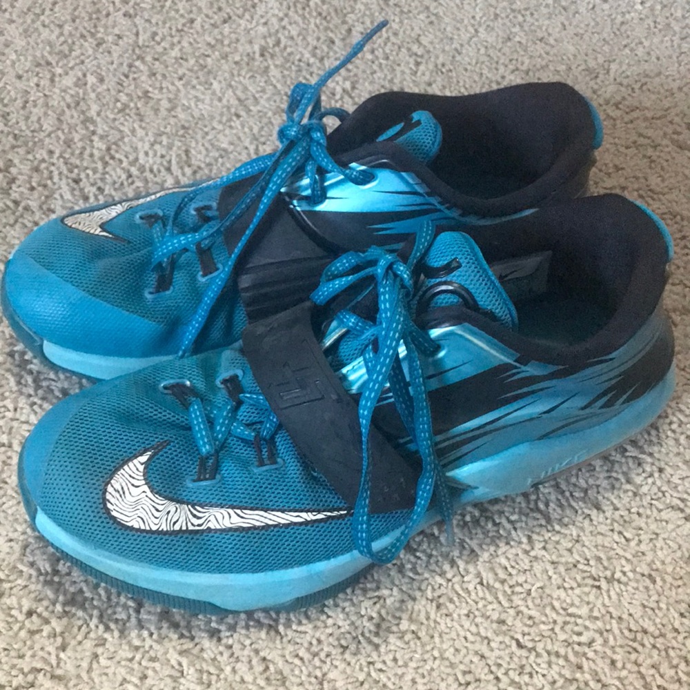 Nike Basketball shoe